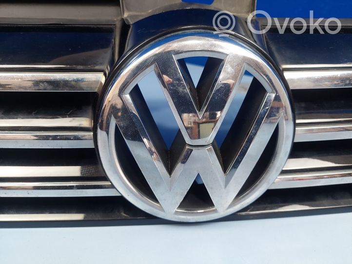 Volkswagen Tiguan Valmistajan merkki/logo/tunnus 561853600