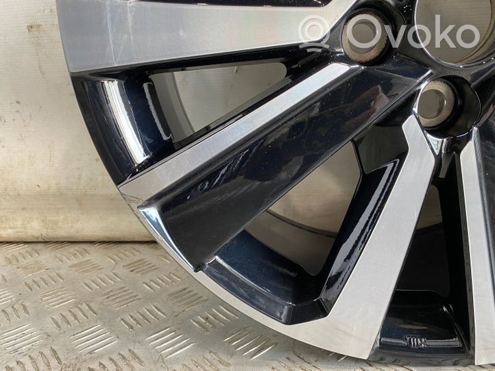 Toyota Yaris Cross Felgi aluminiowe R18 PW4570D008