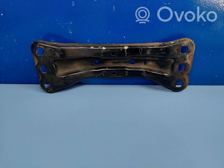 Mercedes-Benz C W203 Supporto di montaggio scatola del cambio A2032420401