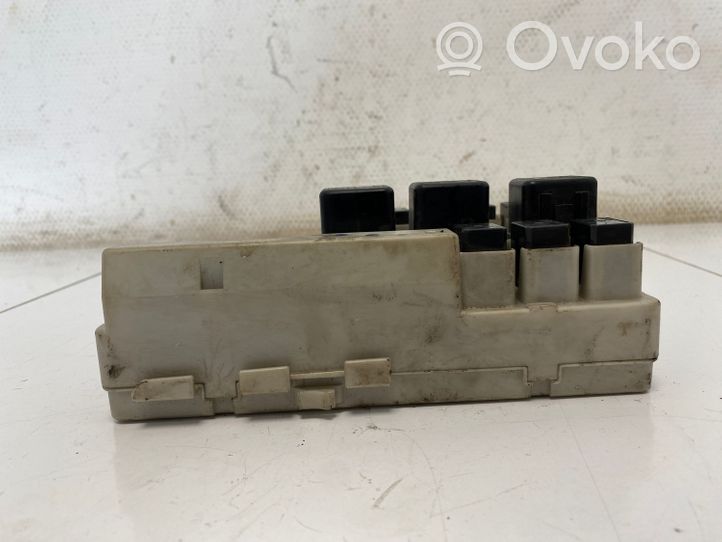 Nissan Murano Z50 Module de fusibles 284B7CD710