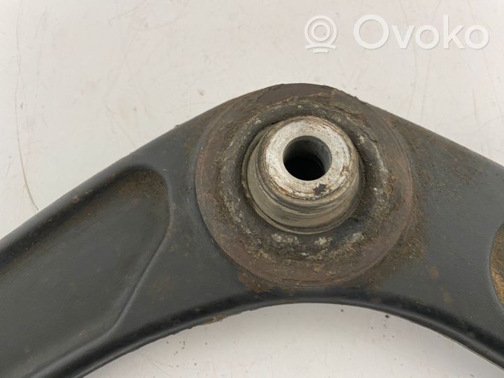 Peugeot 307 Braccio di controllo sospensione anteriore inferiore/braccio oscillante 1607314580