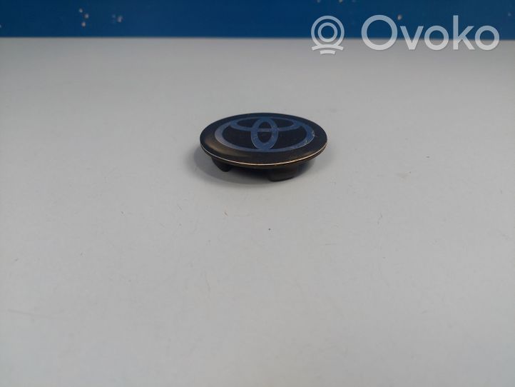 Toyota Corolla Verso AR10 Borchia ruota originale PZ406E96701C