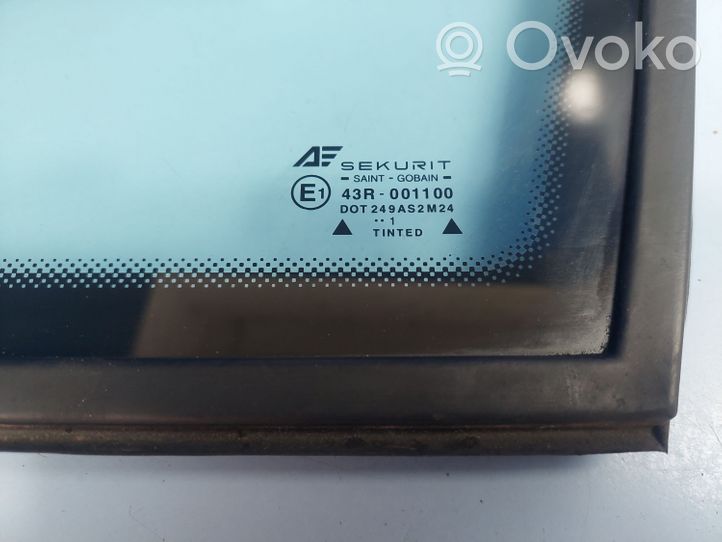 Ford Galaxy Vetro del deflettore della portiera anteriore - quattro porte 1073893