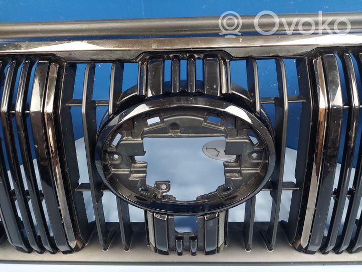 Toyota Land Cruiser (J150) Maskownica / Grill / Atrapa górna chłodnicy 5311160C10