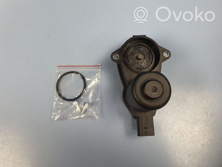 Audi A4 S4 B8 8K Motore del freno a mano/freno di stazionamento 8K0998281