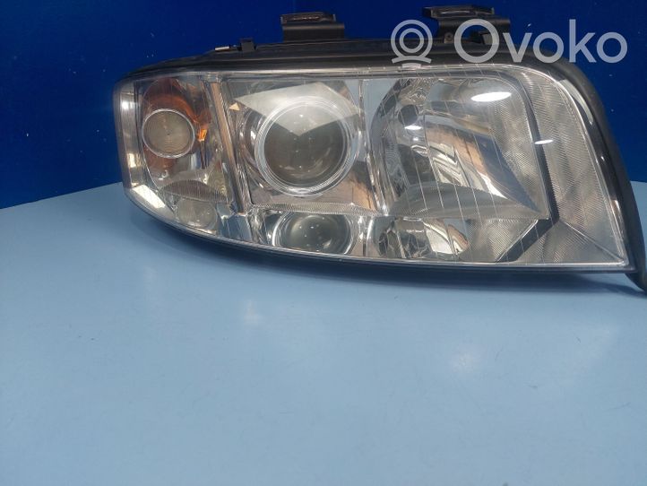 Audi A6 S6 C5 4B Lampa przednia 4B0941004BJ