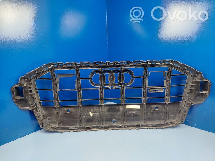 Audi Q7 4M Grille calandre supérieure de pare-chocs avant 4M0853651AK