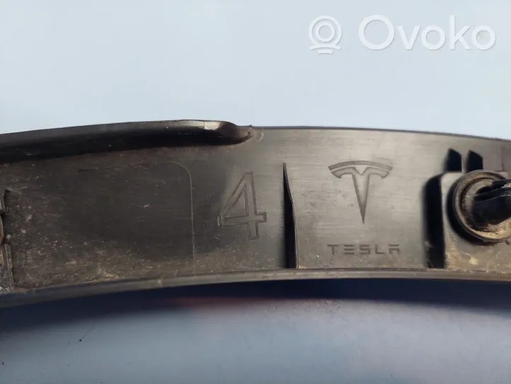 Tesla Model Y Bande de garniture d’arche arrière 165869400A