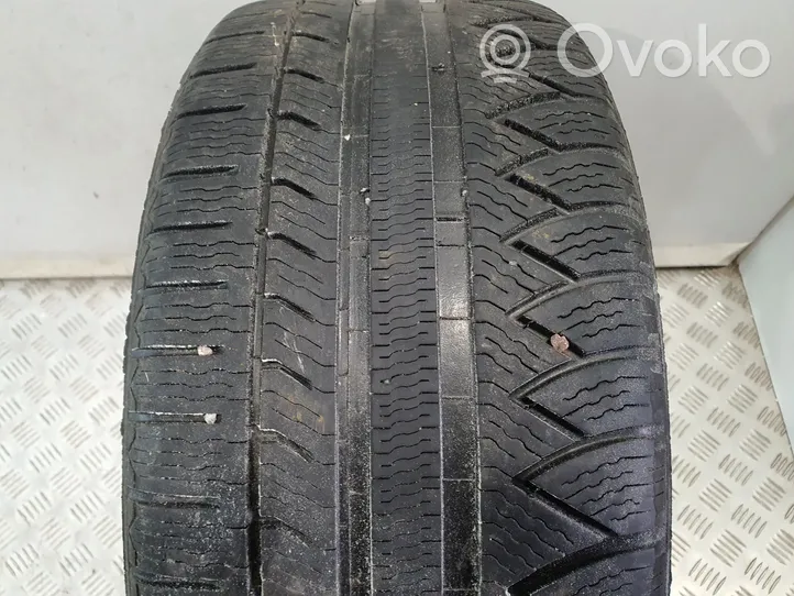 BMW 3 E90 E91 R18 winter tire MICHELIN