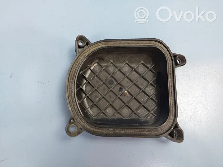 BMW 5 F10 F11 Cache-poussière de phare avant 18531902R