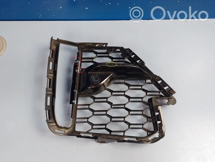 BMW X7 G07 Grille inférieure de pare-chocs avant 8069890