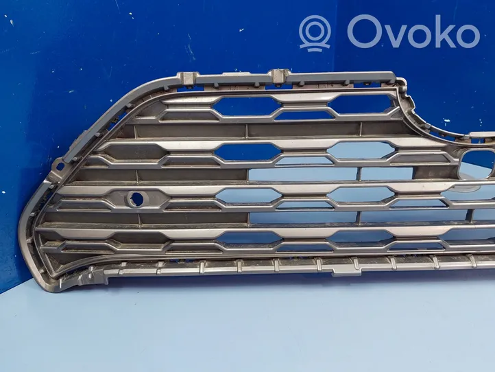 Toyota RAV 4 (XA50) Grille calandre supérieure de pare-chocs avant 5311242190