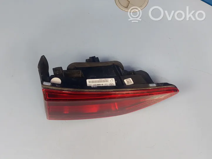 Volkswagen Golf VIII Luci posteriori del portellone del bagagliaio 5H0945093C