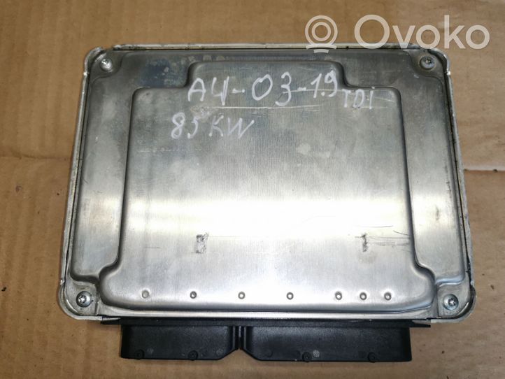 Audi A4 S4 B6 8E 8H Calculateur moteur ECU 038906019LJ