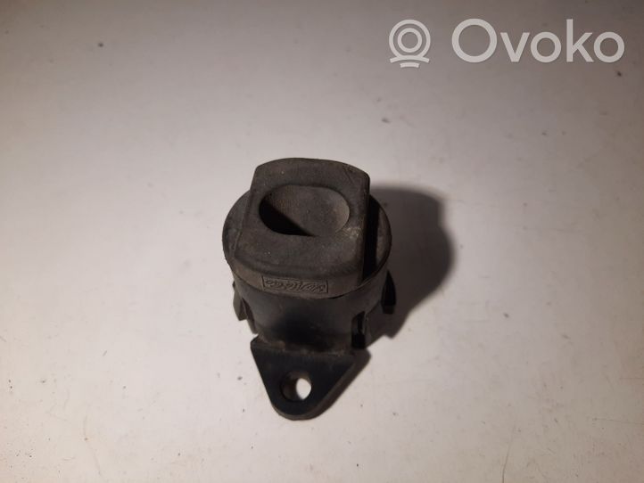 Volvo V50 Fixation de radiateur 3M5H8125AC