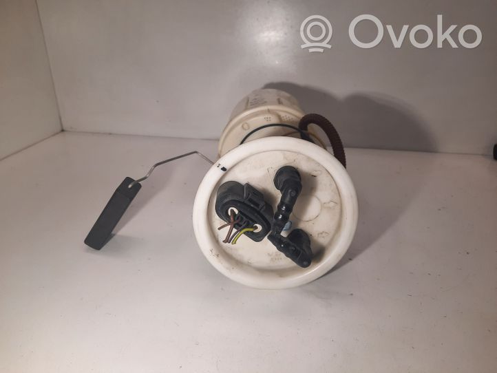 Volkswagen PASSAT B5.5 Pompe à carburant 3B0919051C