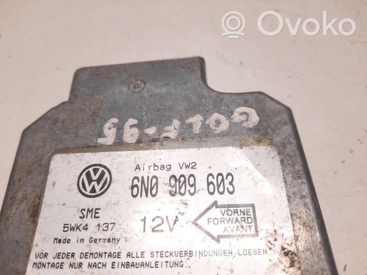 Volkswagen Golf III Module de contrôle airbag 6N0909603