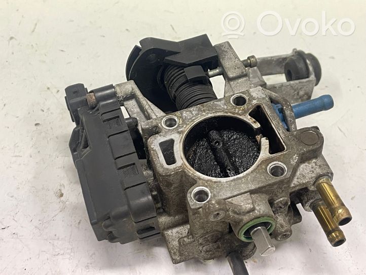 Opel Astra G Zawór regulacji biegu jałowego / Regulator 0132008602