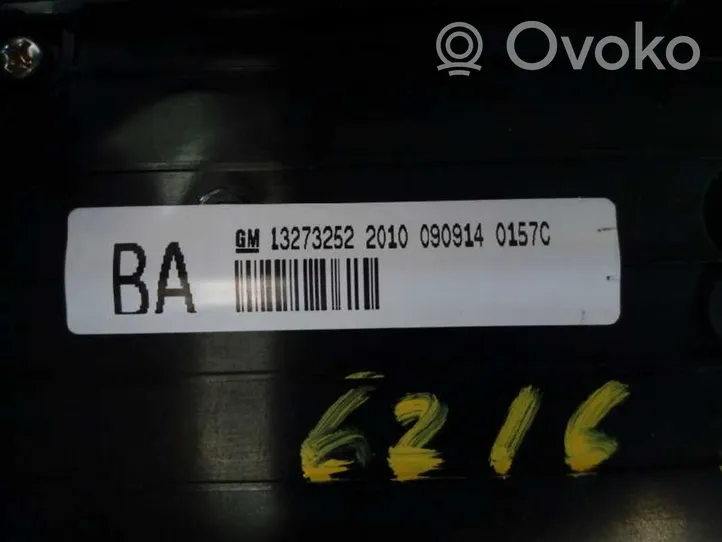 Opel Insignia A Panel / Radioodtwarzacz CD/DVD/GPS 