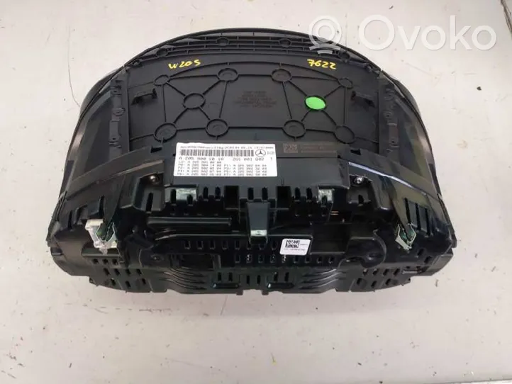 Mercedes-Benz C W205 Tachimetro (quadro strumenti) A2059001018