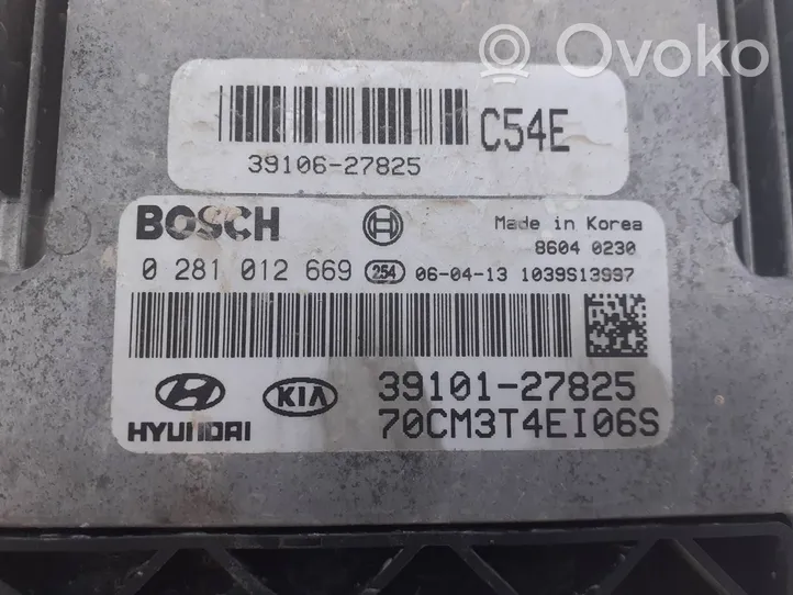 Hyundai Santa Fe Unidad de control/módulo del motor 3910127825