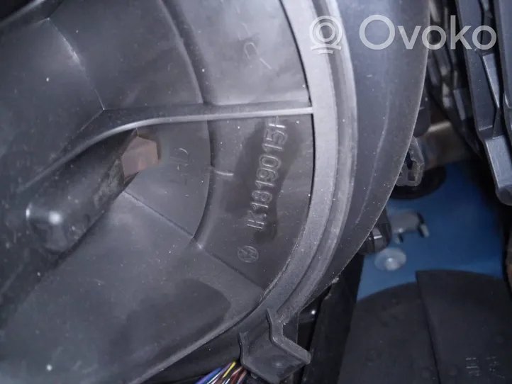 Volkswagen Caddy Sisälämmityksen ilmastoinnin korin kotelo 1K1819015F