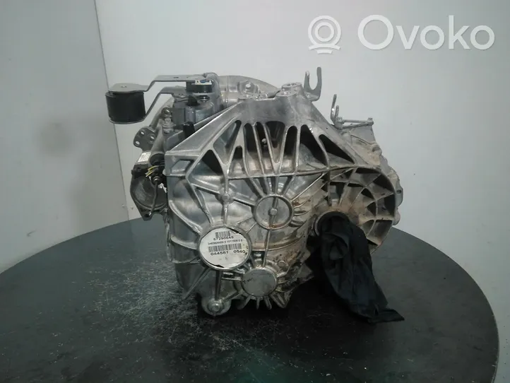 Mercedes-Benz GLA W156 Mechaninė 5 pavarų dėžė 711632