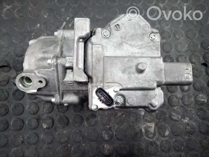 Toyota Prius (XW50) Compressore aria condizionata (A/C) (pompa) 0422000421