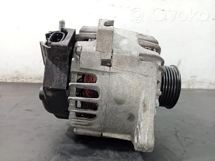 Hyundai ix35 Generatore/alternatore 373002B600