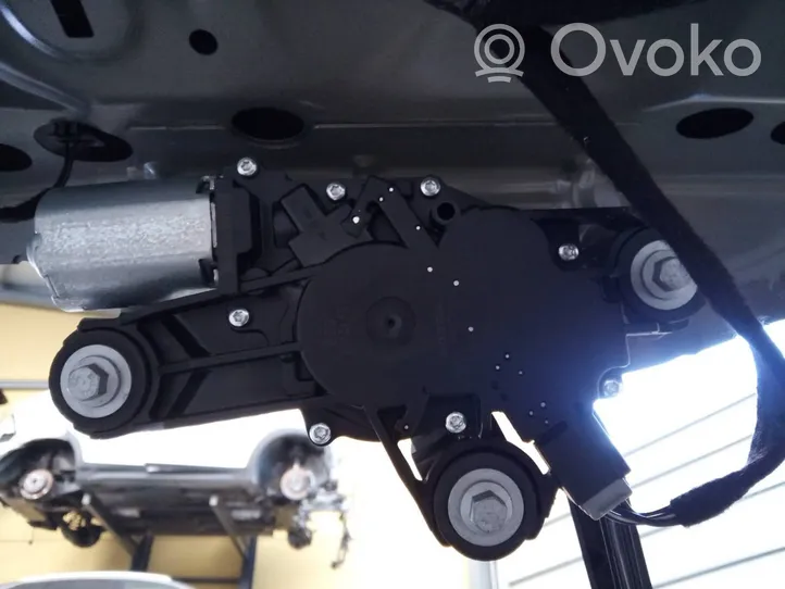 Volvo V40 Moteur d'essuie-glace arrière 0390201884