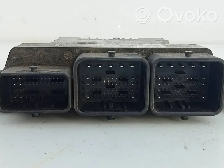 Citroen C4 Grand Picasso Sterownik / Moduł ECU 9804127280