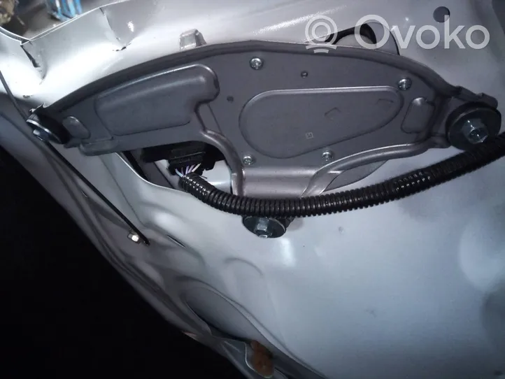 Toyota Verso-S Galinio stiklo valytuvo varikliukas 8513052210