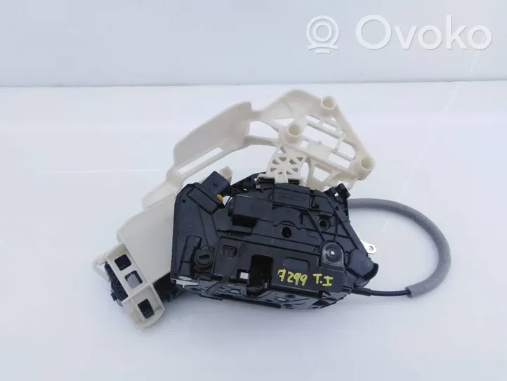 Volkswagen Tiguan Rear door lock 05A5N0839015G