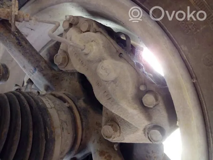 Toyota Hilux (AN10, AN20, AN30) Front brake caliper 477300K071