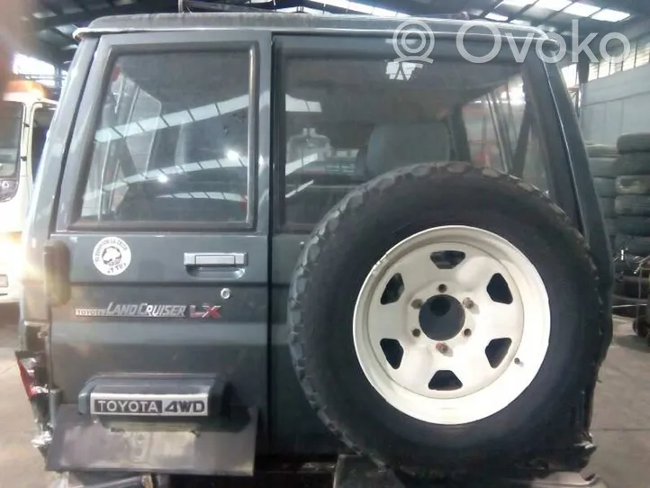 Toyota Land Cruiser (FJ80) Galinis dangtis (bagažinės) 