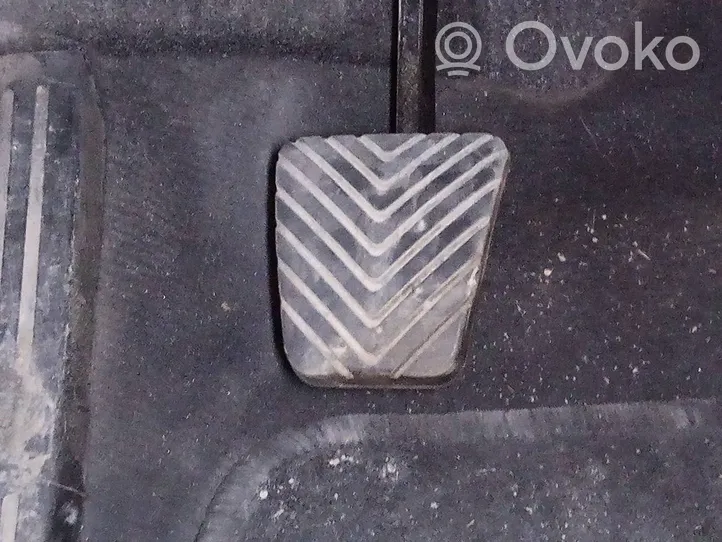 Hyundai Elantra Clutch pedal 