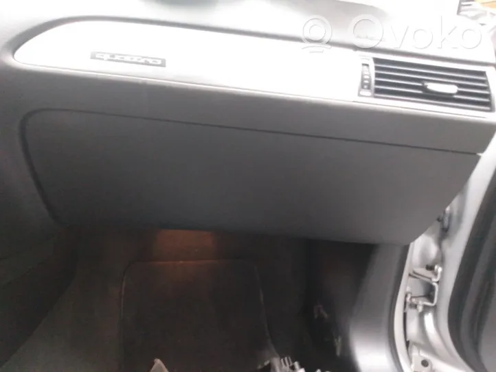 Audi A6 Allroad C6 Boite à gants 