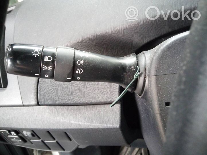 Toyota Prius (XW50) Indicator stalk 