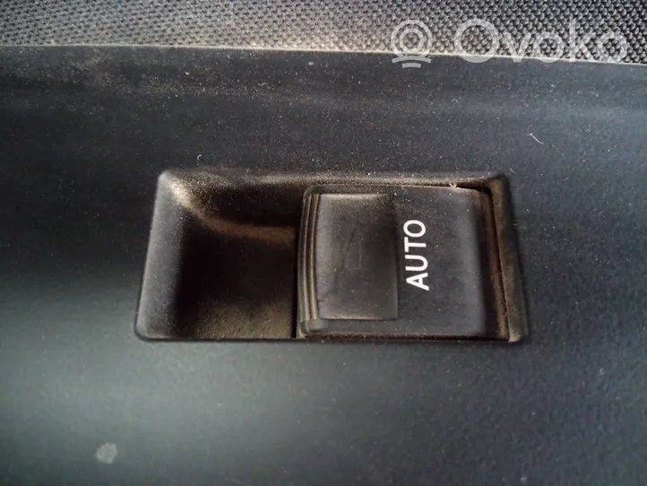 Toyota Auris E210 Sähkötoimisen ikkunan ohjauskytkin 