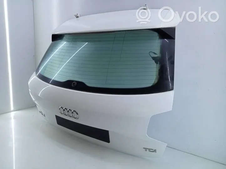 Audi SQ2 GA Takaluukun/tavaratilan kansi 