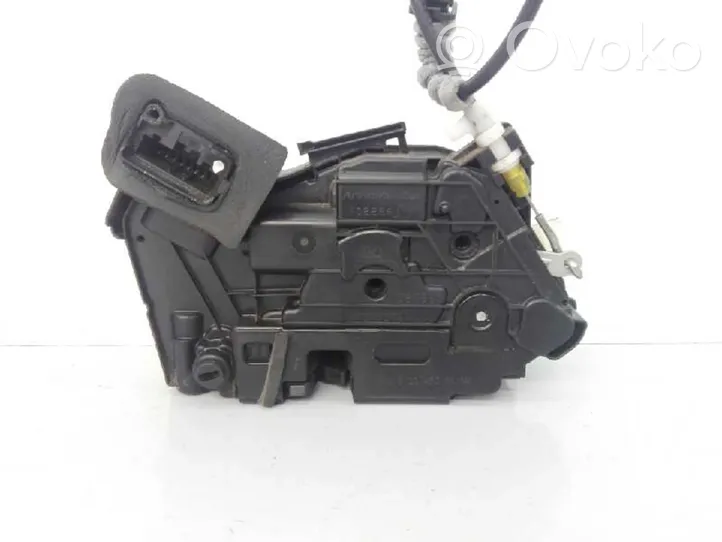 Volkswagen Polo V 6R Rear door lock 5K4839015F