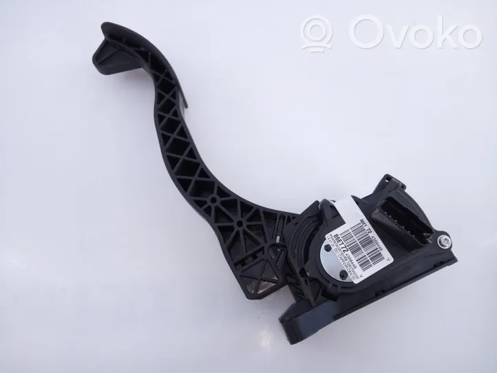 Opel Vivaro Accelerator throttle pedal 724368446