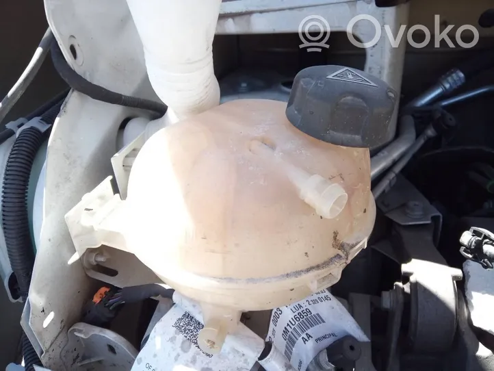 Opel Vivaro Vase d'expansion / réservoir de liquide de refroidissement 