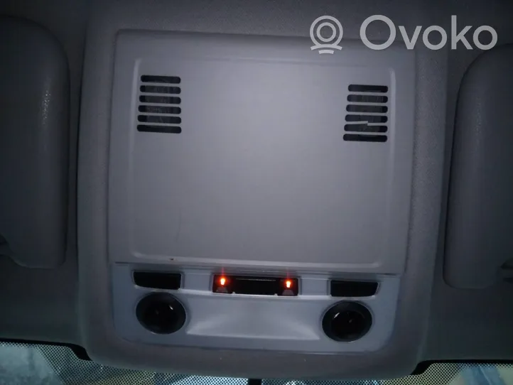 BMW X1 E84 Panel oświetlenia wnętrza kabiny 