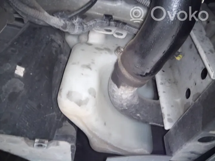 Opel Combo D Réservoir de liquide lave-glace 