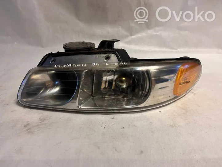 Chrysler Voyager Lampa przednia 46536B