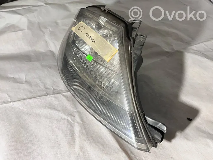 Citroen C3 Lampa przednia 9680157380