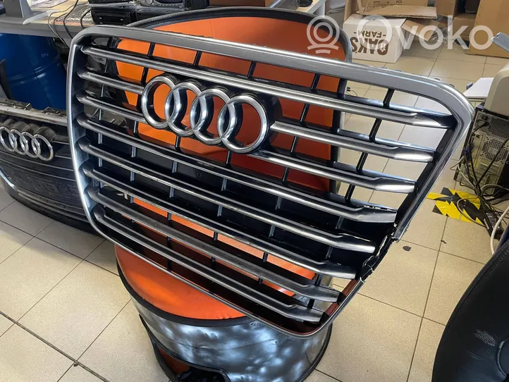 Audi A8 S8 D4 4H Maskownica / Grill / Atrapa górna chłodnicy 4H0853651