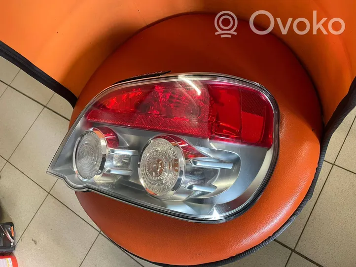 Subaru Impreza II Lampa tylna 22020917