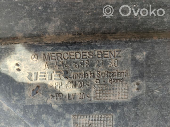 Mercedes-Benz Vaneo W414 Protezione anti spruzzi/sottoscocca del motore A4146982130